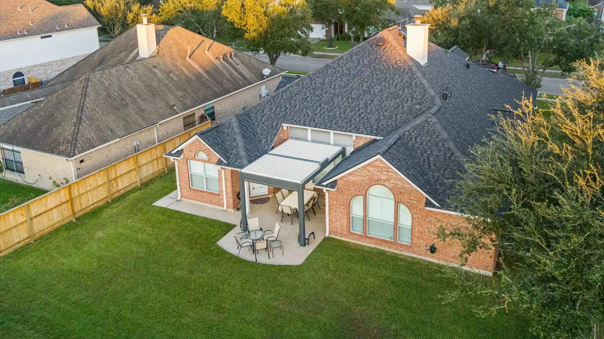Sola Solar Pergola Case Study-Bruce and Denise's Backyard Revival