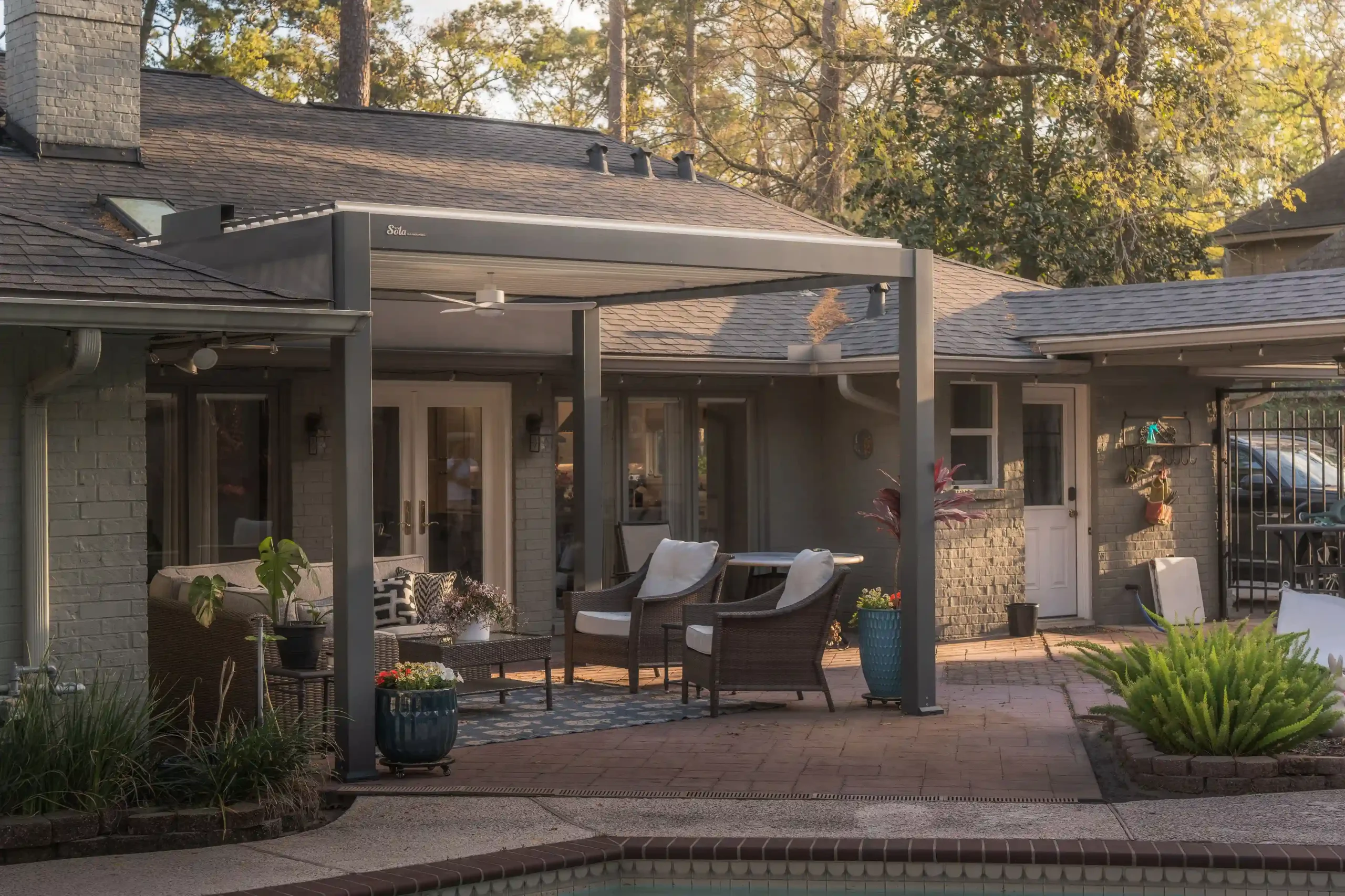 Solar Pergola Case Study_Residential_Keith's Poolside Shade