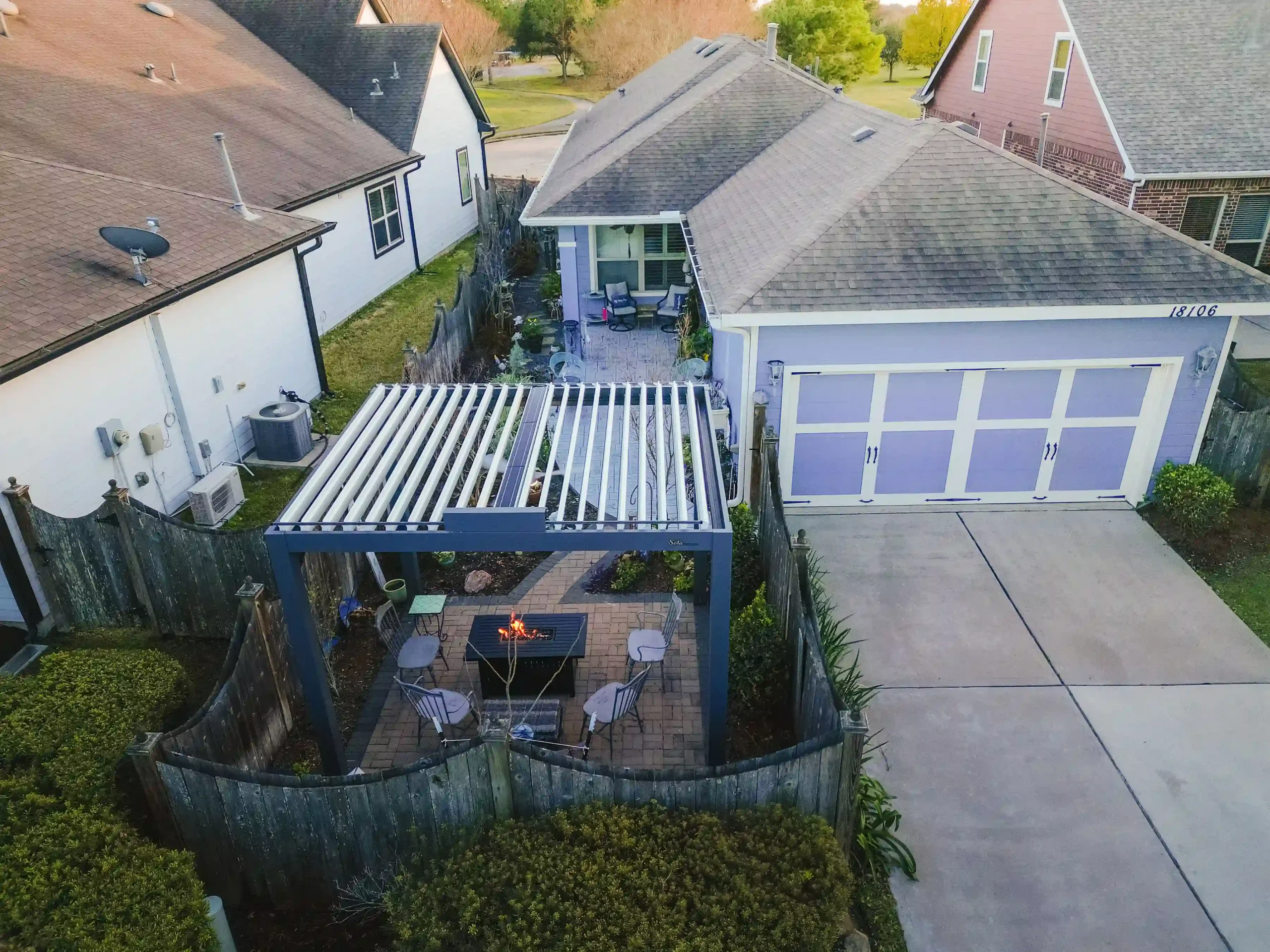 Sola Solar Pergola Case Study-Sharon’s Backyard Lounge