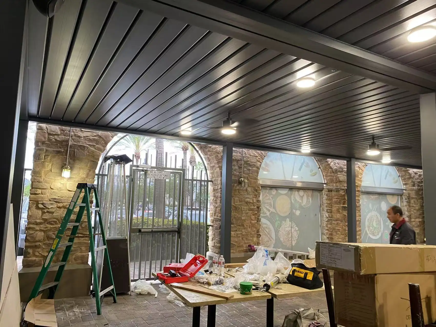 Outdoor Diners' Magnet, Revenue & Footfall Booster